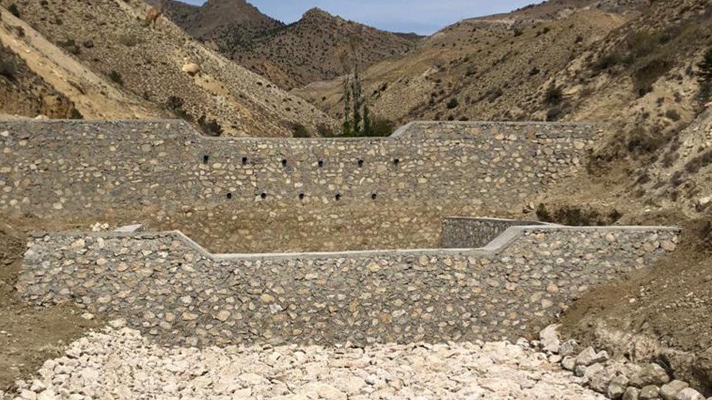 Taş kagir su yapısı — ŞENER İNŞAAT arıtma tesisi